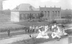 1910 Christelijke Nationale School QR